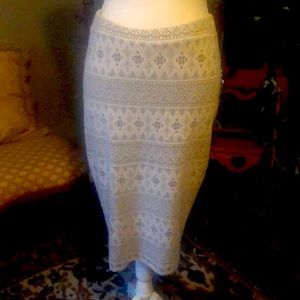 SOLD 👜👜COTTON INNERVATION skirt Size M